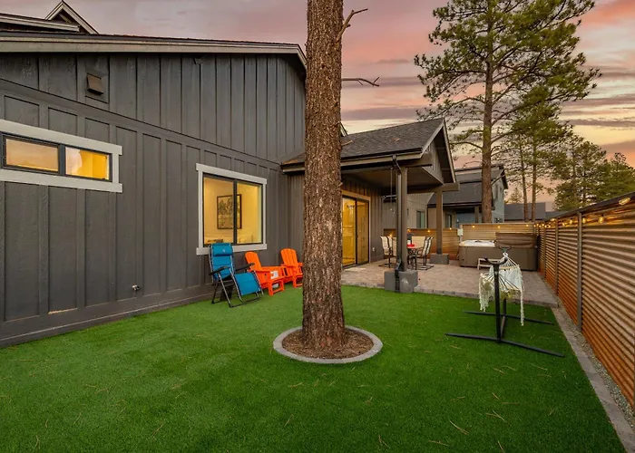 Modern Escape With Hot Tub Breathtaking Views Flagstaff