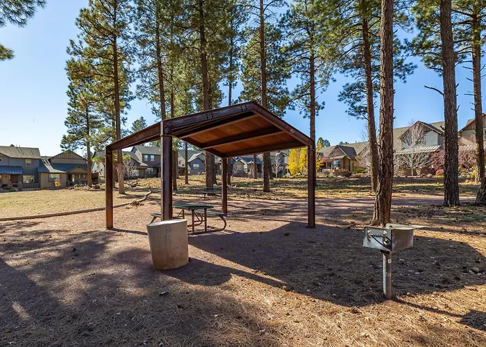 Modern Escape With Hot Tub Breathtaking Views Holiday home *